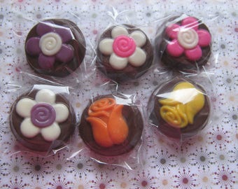 Flower Design Chocolate Covered Oreos