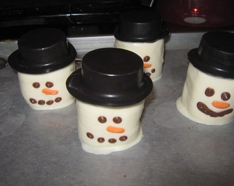 Marshmallow Snowman with Chocolate covered sandwich cookie hat (limited edition)