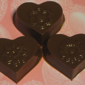 One dozen hearts and flowers caramel or peanut butter cup party favors image 3