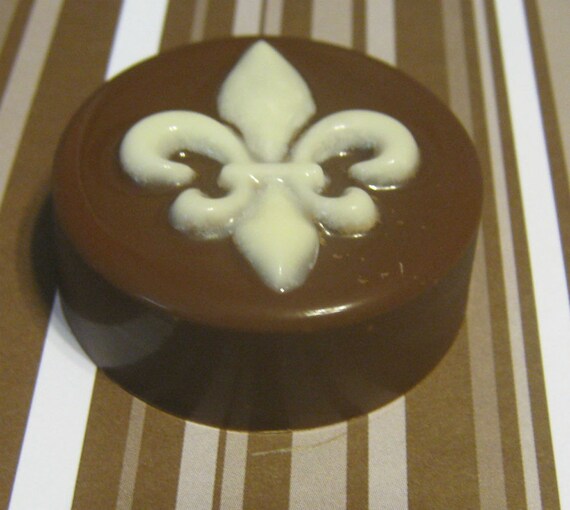 One dozen Fleur-de-Lys chocolate covered sandwich cookie party favors