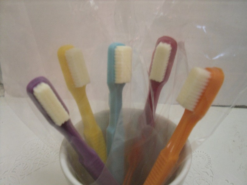 Half a dozen adult size chocolate toothbrushes image 2