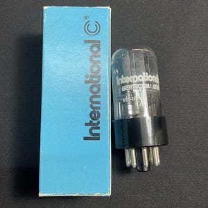 NOS RCA (met label International) 6SL7GT audiovacuümbuis, getest E.10265.C