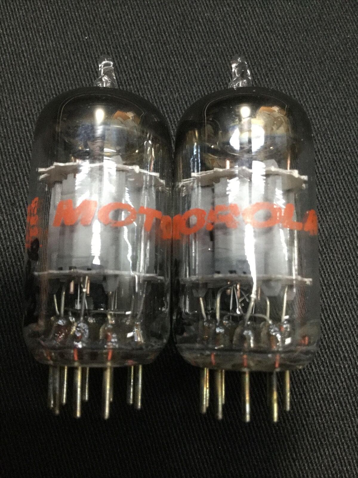 Zusammenpassendes Paar Motorola (GE) 12AU7A Audio-Verstärker Vakuumröhren Getestet Vintage 4.5290