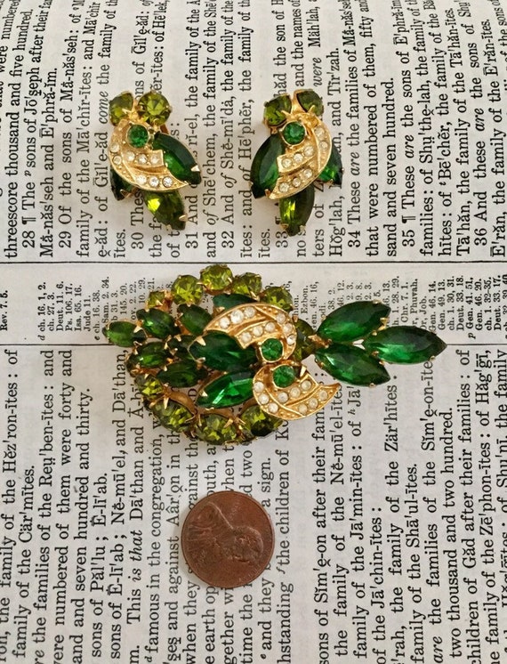 Vintage Brooch Earrings SET Green Rhinestone 1950… - image 3