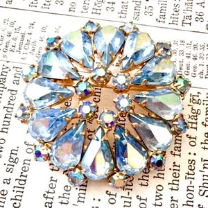 Vintage Brooch Blue Rhinestone 1950s