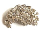WEISS Signed Brooch Rhinestone 1950s vintage