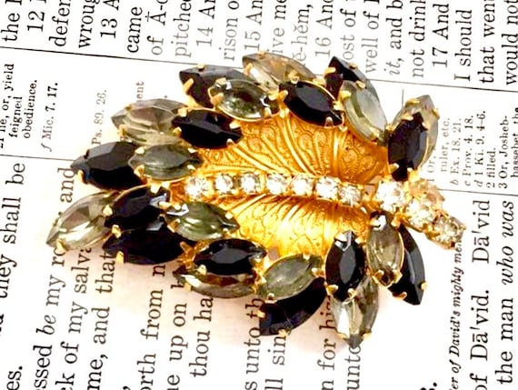 Vintage Brooch Black Gray Rhinestone 1950s - image 1