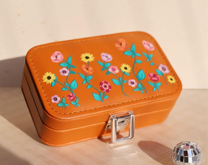Eras Tour Inspired Medium Size Bejeweled Jewelry Boxes, Friendship Bracelet Box Holder,Travel Jewelry Box, Buckle Jewelry Box, Jewelry Case