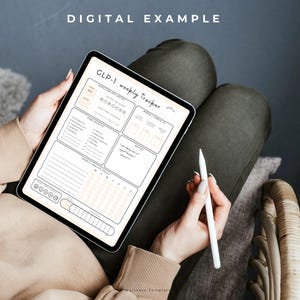 A 1-page GLP1 weight loss injection tracker  for tracking weekly injections, weight, goals, and side effects. Perfect for semaglutide and tirzepatide users. Use of your tablet & Stay motivated with this weight loss tracker for achieving health goals!