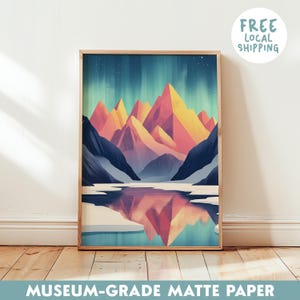 Stampa con cornice di montagne aurora in Islanda, tramonto sulle cime, arte murale nordica, poster di paesaggio invernale, riflesso di un lago ghiacciato, per arredamento da baita o da viaggio.