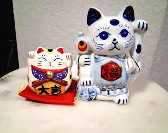 ヴィンテージの招き猫貯金箱 – 幸運の猫の置物、1970年代 - Etsy 日本
