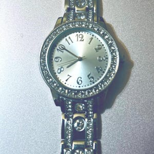 Vintage Pearl Face Leather Watch - Etsy display picture 2