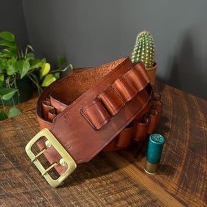 Taurus Deluxe Leather 12 Gauge Shotgun Shell Cartridge Belt – Fits 32-50 Inch Waist