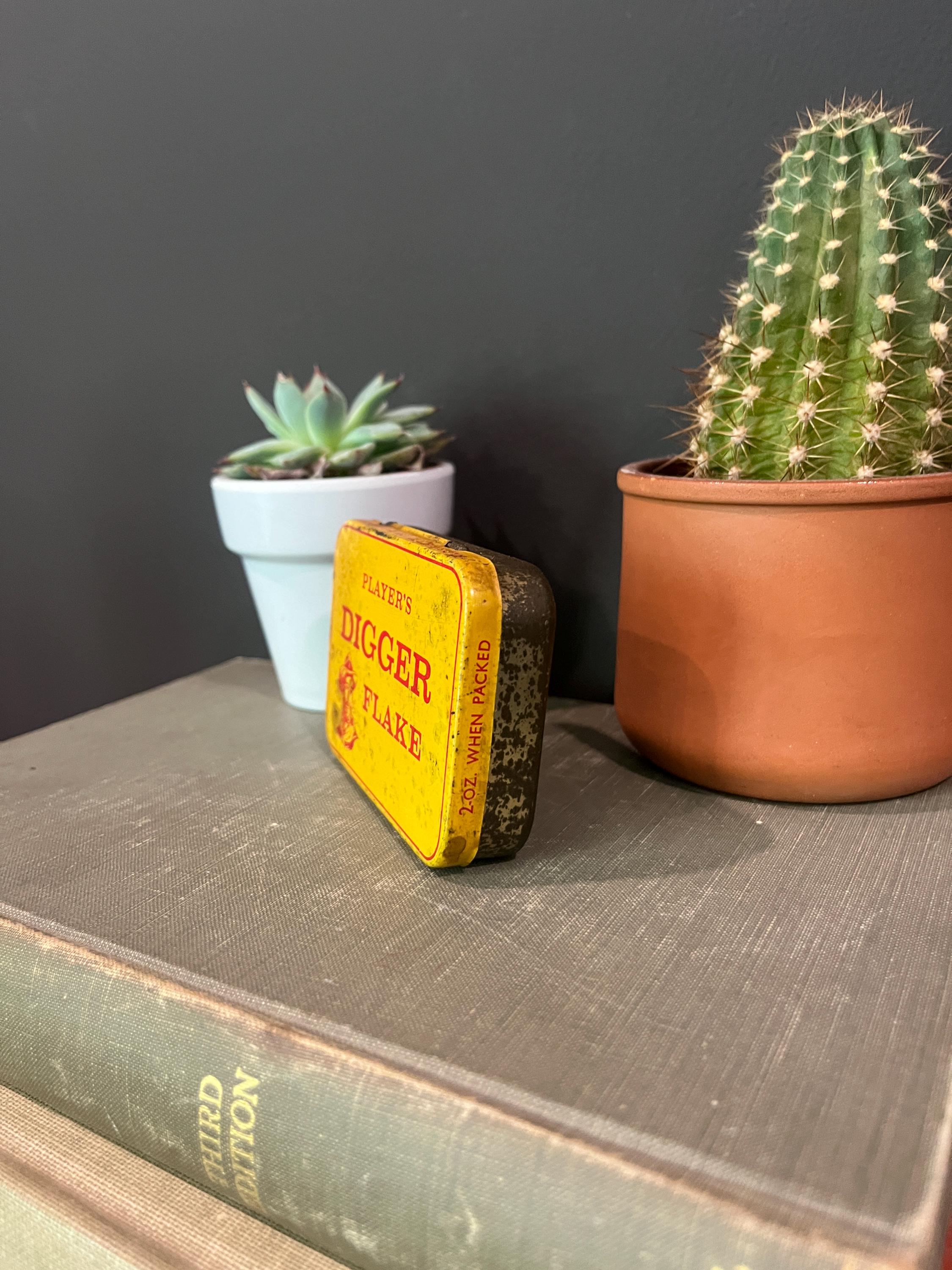 players digger flake tobacco tin Player's Digger Flake Tobacco Tin, Yellow & Red