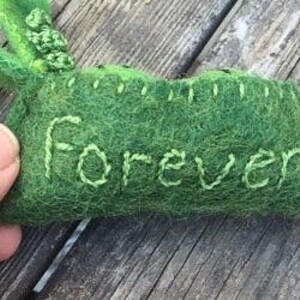 Personalized Felted Wool Peas in a Pod, 7th Anniversary Gift (please check size 3" length of top not including leaves) image 5