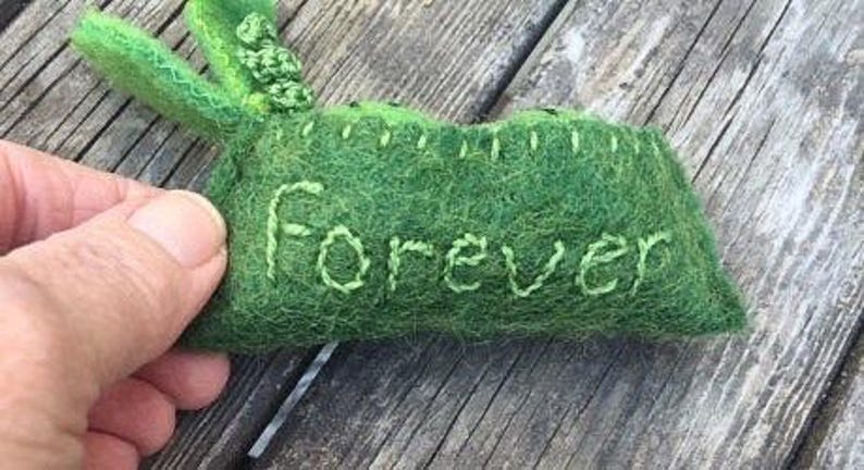 Personalized Felted Wool Peas in a Pod, 7th Anniversary Gift (please check size 3" length of top not including leaves) image 5