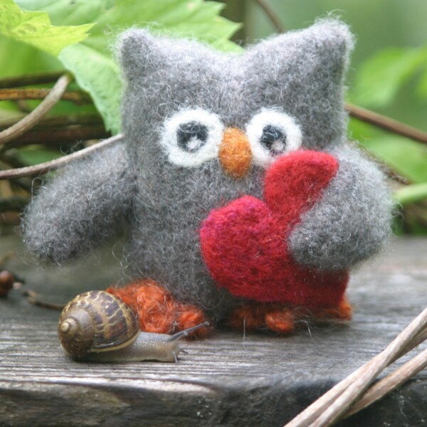 Who...Who loves you...felted wool owl (woolcrazy)