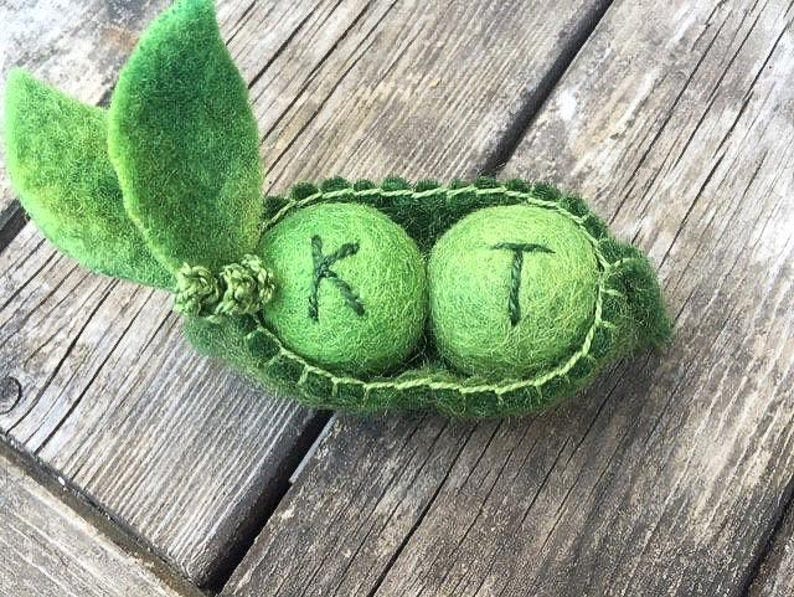 Personalized Felted Wool Peas in a Pod, 7th Anniversary Gift (please check size 3" length of top not including leaves) image 9