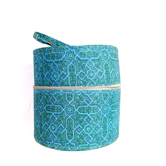 Blue Wig or Hat Box Vintage 1960s Carrying Case b… - image 1