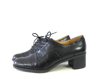 Jaren '90 zwart lederen Oxford schoenen | Minimale Nine West-schoenen | Moderne blokhakschoenen met veters | Dames 9