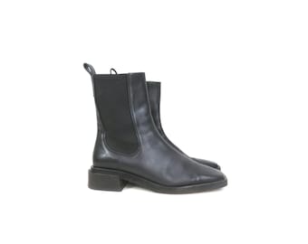Tall Black Leather Chunky heel boots Black Square Toe Jigsaw Boots Women's Size 8.5 / 39