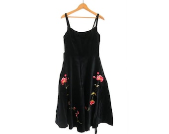 Black Velvet Floral Dress Vintage 00s Embroidered Flowers Dress Women's Size 6