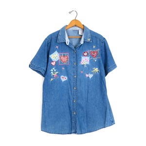 90s Vintage Denim Shirt: Heart Embroidery, Cottagecore Style, Women&#39;s Large