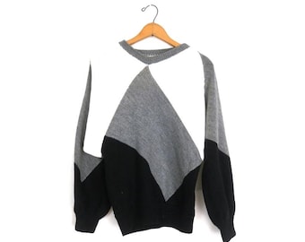 Suéter con bloques de color hecho a mano - Suéter vintage de murciélago para mujer en gris, negro y blanco - Talla mediana