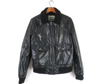 LEVI’S Black Faux Leather Sherpa Lined Bomber Jacket Coat / Medium