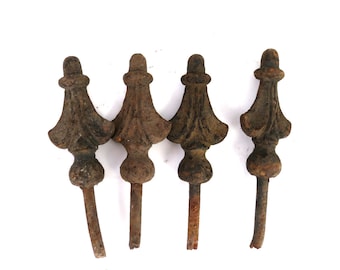 1 Cast Iron Fence Post Finial Ornamental Top | Antique Architectural Salvage | Rusty Primitive Home Decor