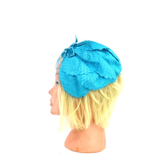 Vintage Blue Velvet Bow Hat Women's Mid Century F… - image 5