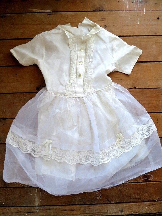 1950's Girl's White Christening Gown White Lace V… - image 4
