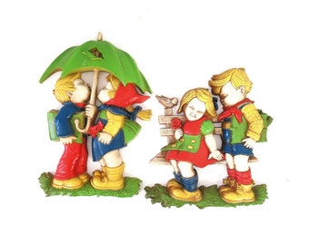 Vintage 1977 HOMCO Plaques Girl & Boy with Umbrella 1970&#39;s Children&#39;s Room Wall Hangings Decor