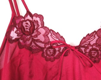 ヴィンテージレッドレースキャミソールトップ：ボヘミアンランジェリー