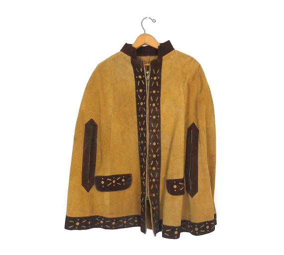 70’s Cape Hummingbird Print Poncho main image 0