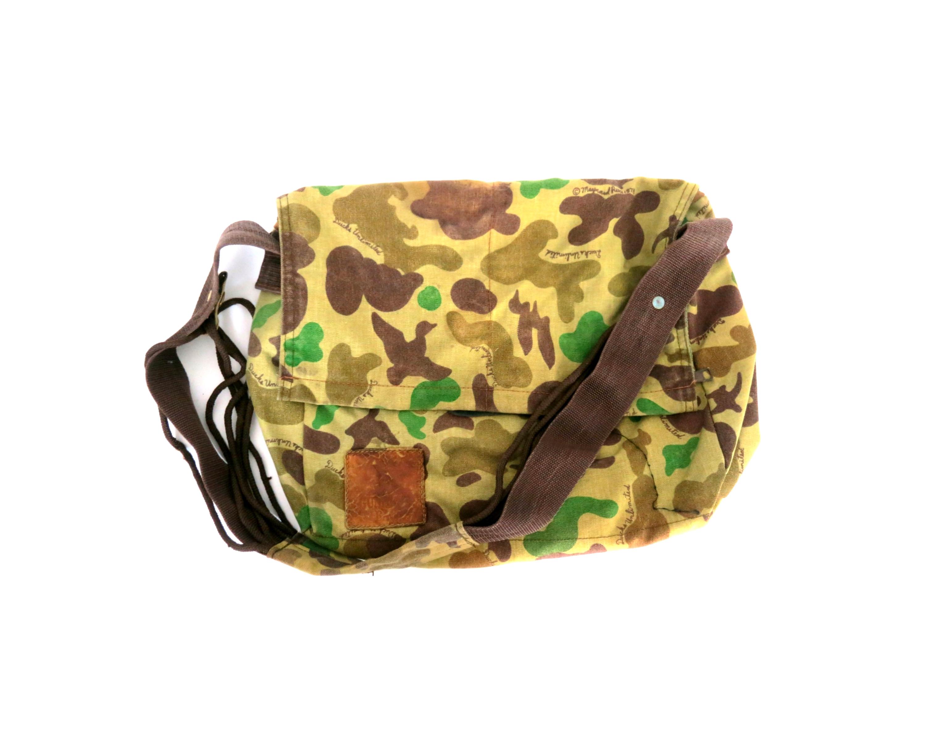 希少】BULLET / MESSENGER BAG ダックハンターカモ
