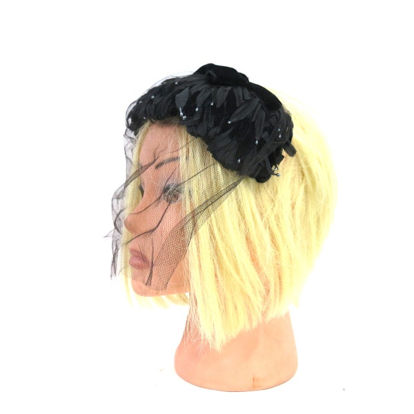 Vintage 1960s Black Velvet and Feather Bandeau Headband / Head band Hat / Formal Mid Century Cocktail Hat 60s feathers & netting / maq