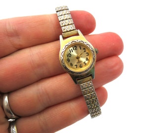 vintage stretch band watch