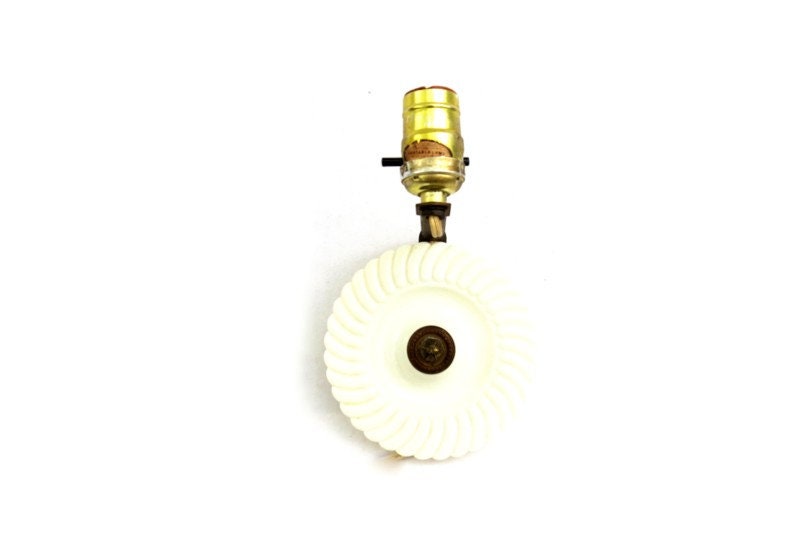 Vintage Reading Lamp Mid Century Wall Sconce Light Retro 1960s White Hanging Wall Light Home Decor Bedroom Light