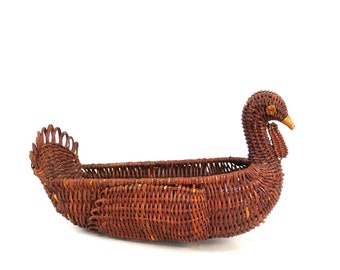 Wicker Duck Basket 1980s Vintage Animal Bird Basket Home Decor