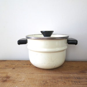 Vintage White Enamelware Pot with Lid: Farmhouse Kitchen Decor