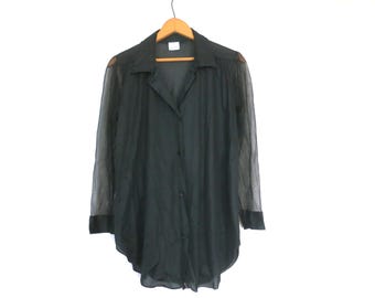 Skir svart blus med knappar: 90-tals vintage Frederick's of Hollywood, damstorlek S