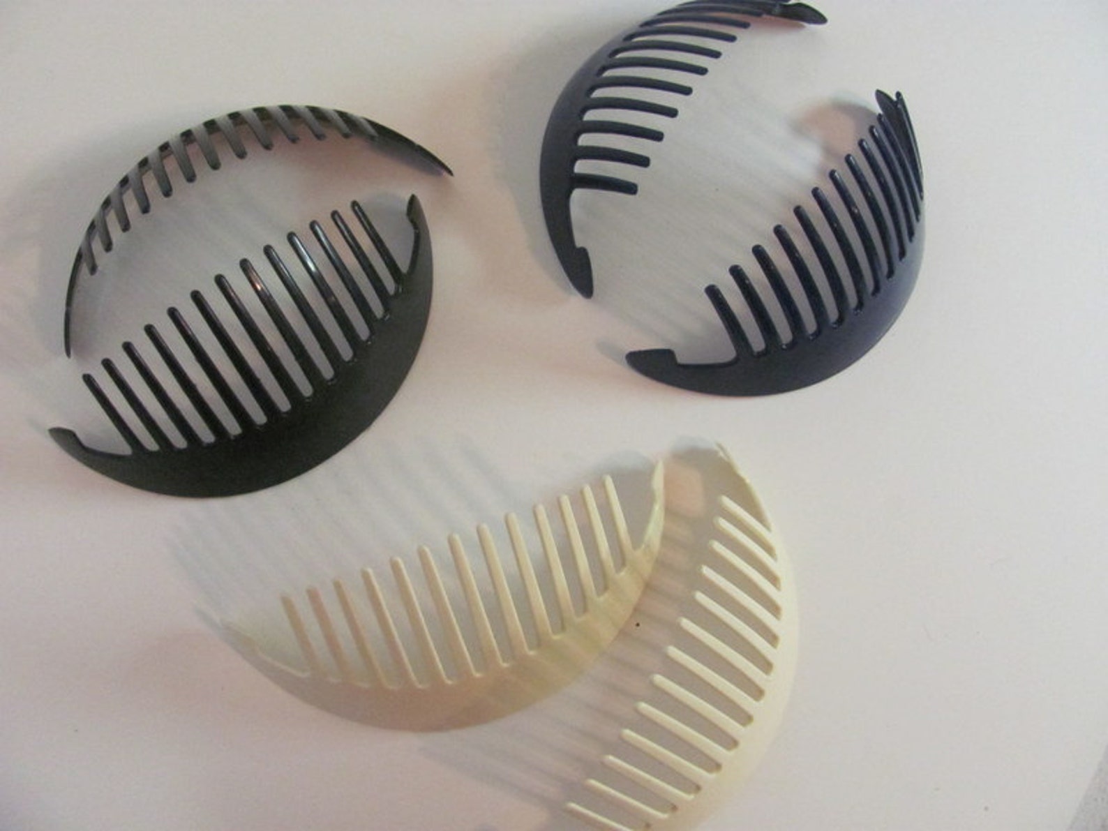 Vintage Tzers Hair Clips // 1980s banana clips / combs set Etsy