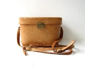 20% OFF SALE Vintage Camera Bag / Leather Carryall Case / 70s Brown Leather Binoculars Case / Travel Bag Purse