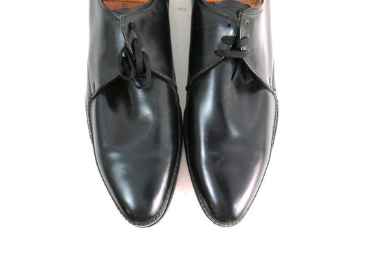 Vintage Florsheim Black Leather Oxfords: Men