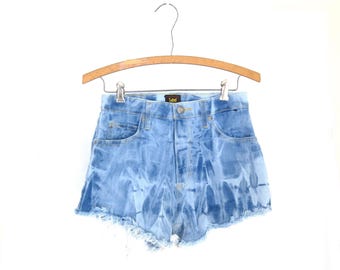 Bleached Cut Off Shorts Vintage LEE Jean Shorts Women's Zipper Fly Jorts / 27 Waist