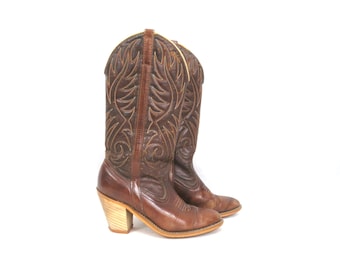 Vintage DINGO Boots Brown Leather Like Western Rockabilly Boots Mid Calf Boots Western Boots 80s Cowgirl Boots Size 5