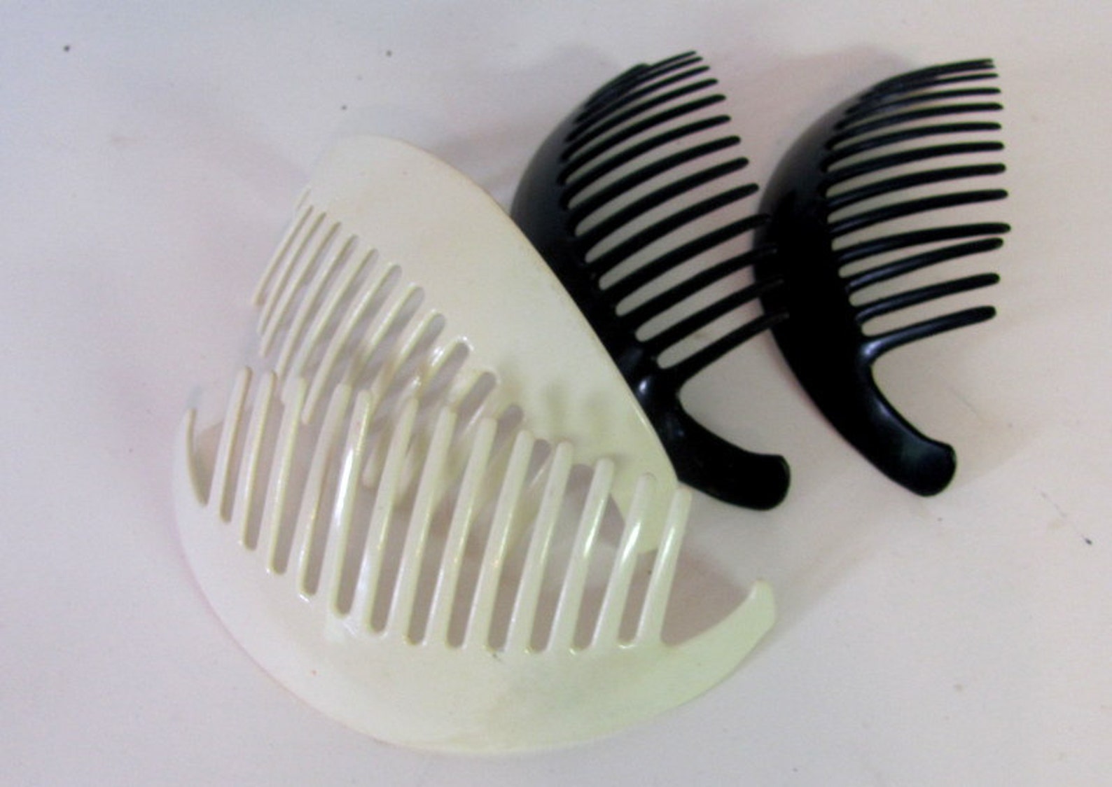 Vintage Tzers Hair Clips // 1980s banana clips / combs set Etsy