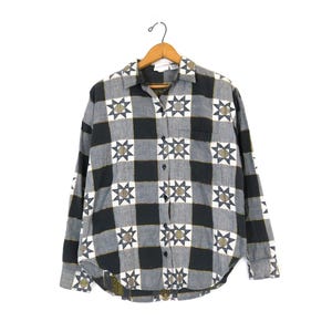 90s Oxford Shirt Black & White Button Up Collar Shirt Machine Stitch Embroidered Metallic Vintage Shirt Women&#39;s Size Medium