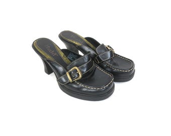 Y2K Black Mule Shoes with High Heels Vintage 00s MUDD Toni Slip Ons Modern Secretary Shoes Women's Size 6.5